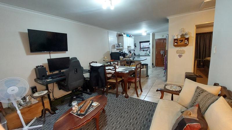 2 Bedroom Property for Sale in Sonstraal Heights Western Cape